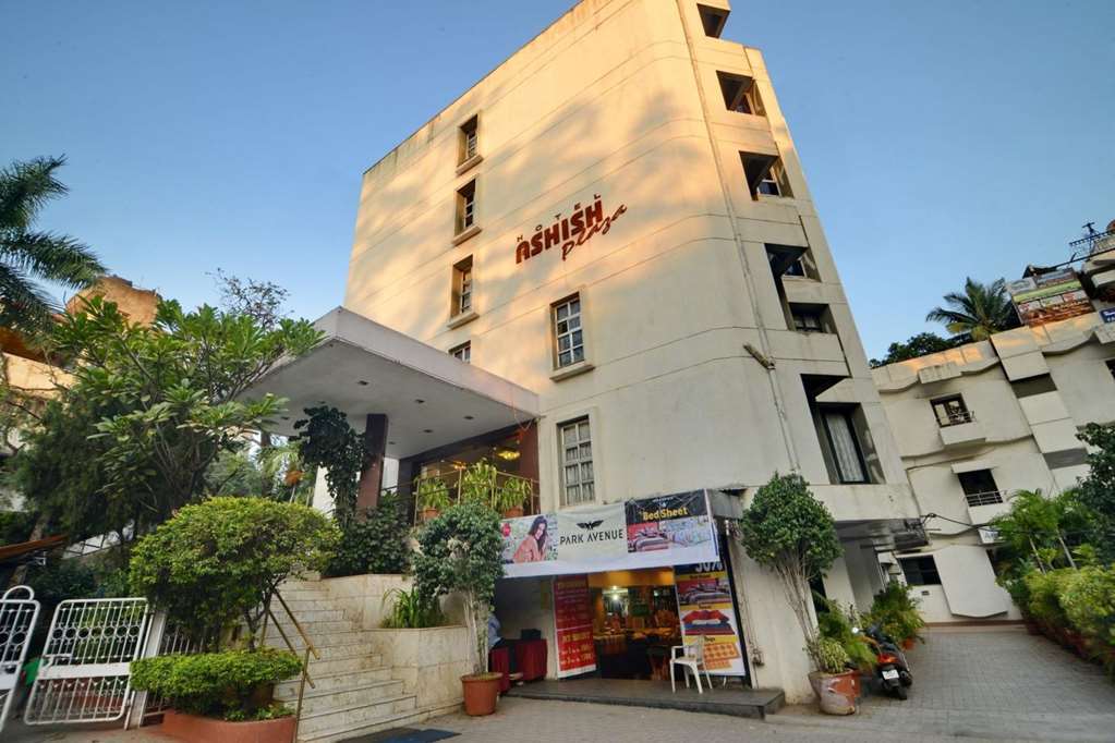Hotel Ashish Plaza Пуне Екстер'єр фото